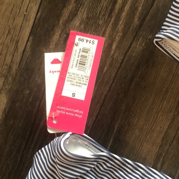 NWT bathing suit - Picture 3 of 4